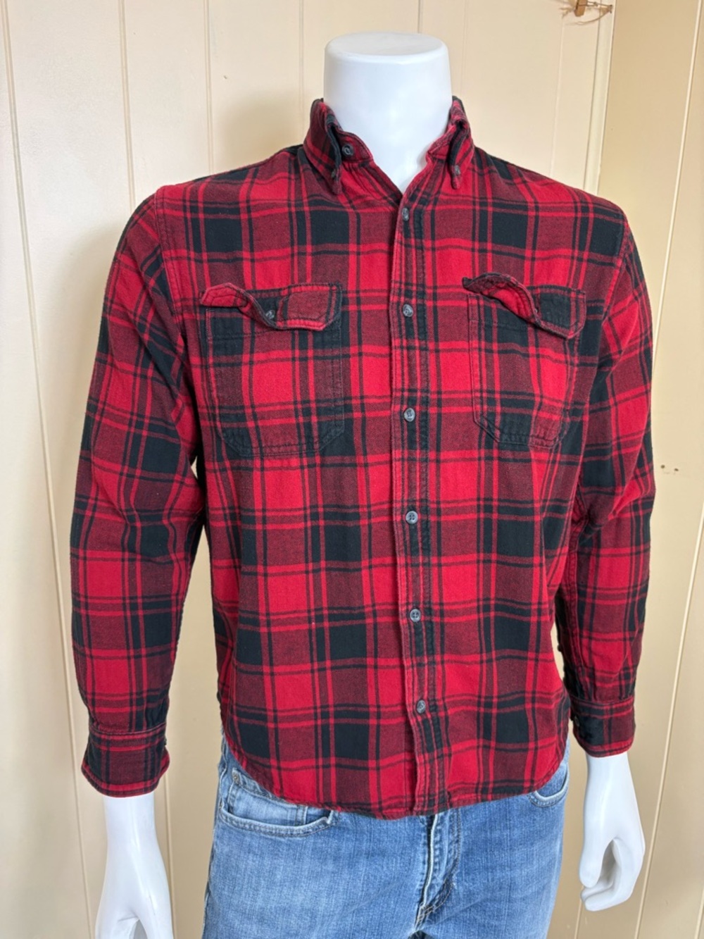 Vintage George Mens Red Black Plaid Flannel shirt Long Sleeve button Front Small